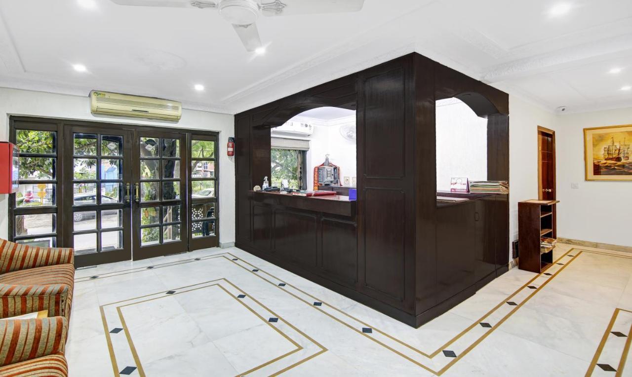 Itsy Hotels Arien International Nueva Delhi Exterior foto